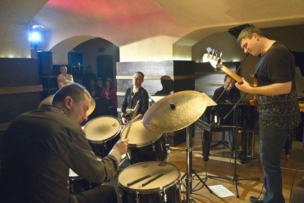 Gra Maciej Obara Quartet.<br/>fot.Jacek Szwic
