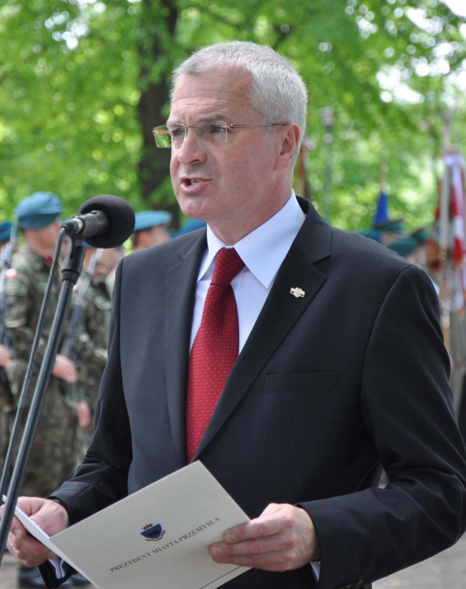 Pod projektem uchwały budżetowej podpisał się prezydent miasta Robert Choma. Czy radni „klepną” dokument? Okaże się 21 grudnia br.<br/>fot.Paweł Bugira