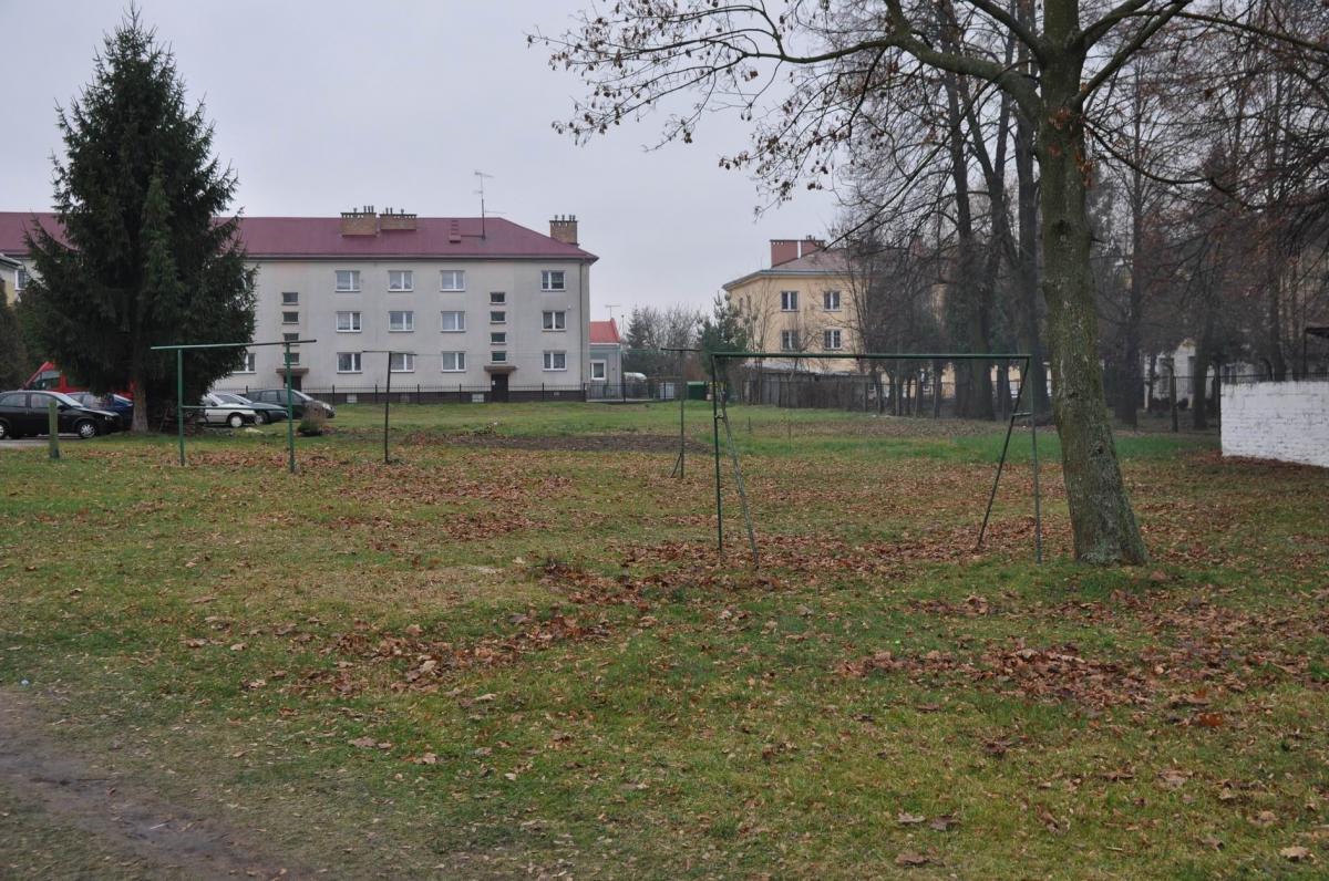 Basen ma się znajdować w tym miejscu. <br/>fot.Paweł Bugira