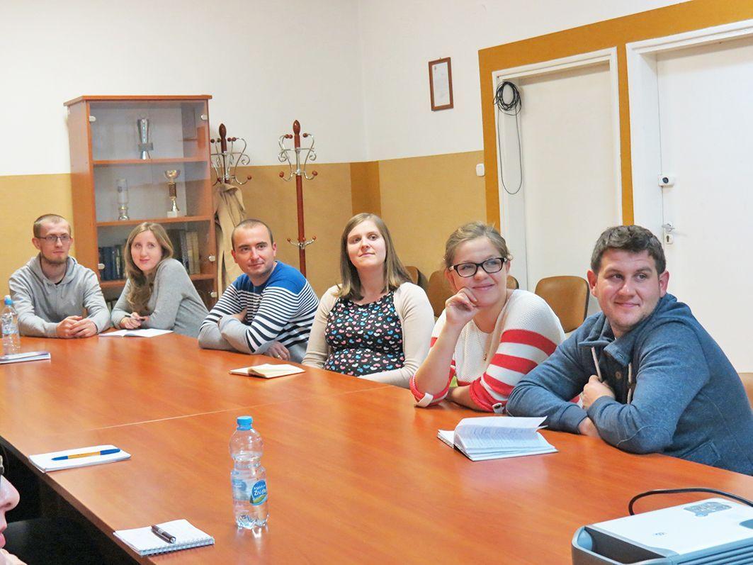 Na zajęcia szkoły rodzenia w przeworskim szpitalu uczęszcza przeważnie kilkanaście par. Często to dzięki tym zajęciom, przyszłe mamy postanawiają urodzić w tej placówce.<br/>fot.Barbara Chmura