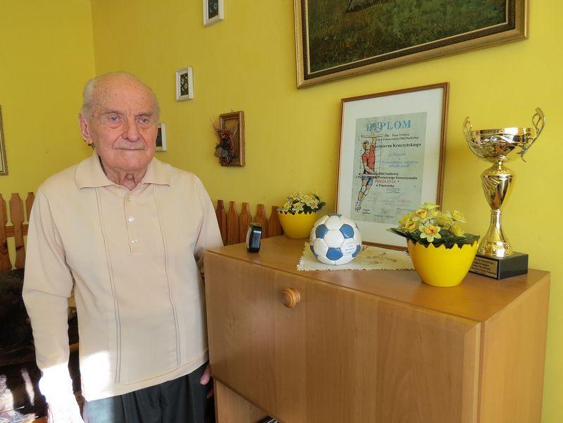 Kazimierz Kruczyński to żywa legenda przeworskiego sportu.<br/>fot.Barbara Chmura