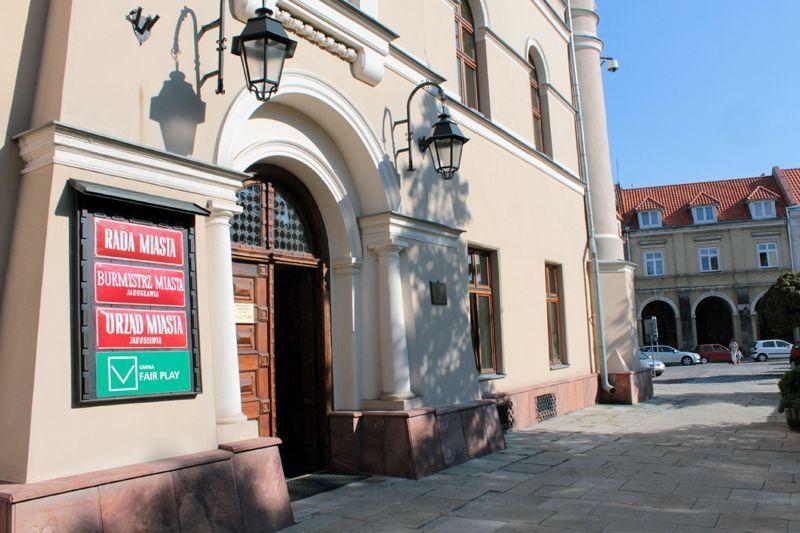 W poniedziałki sprawy urzędowe załatwimy do godz. 18.00 w jarosławskim UM.<br/>fot.Małgorzata Młynarska UM Jarosław