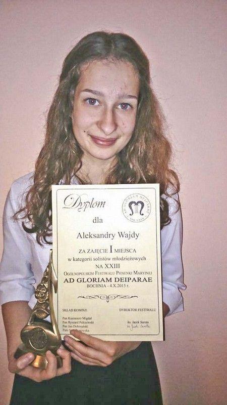 Aleksandra podpiła serca jurorów piosenkami Dzięki Ci Maryjo i Zdumienie.<br/>fot.Piotr Wajda