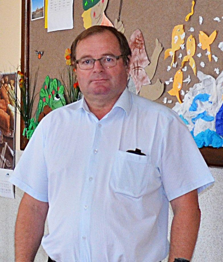 Ogrzewanie mieszane zamontowane jest obecnie w jednej klasie. Dyrektor Marek Blecharczyk nie wyklucza kolejnych inwestycji. Będzie zabiegał o potrzebne na ten cel fundusze.