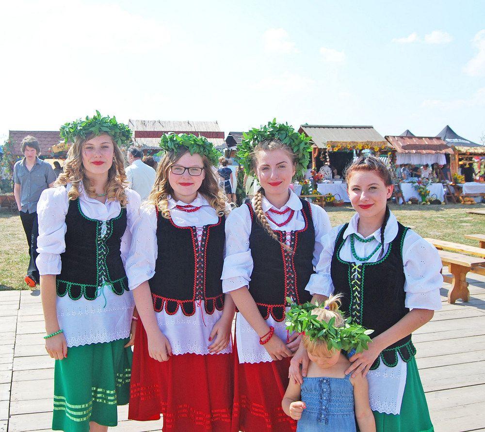 Andżelikę Baran, Elżbietę Cielecką, Aleksandrę Półtorak i Gabrielę Rząsę bez trudno można było dojrzeć w tłumie.<br/>fot.Izabela Plęs