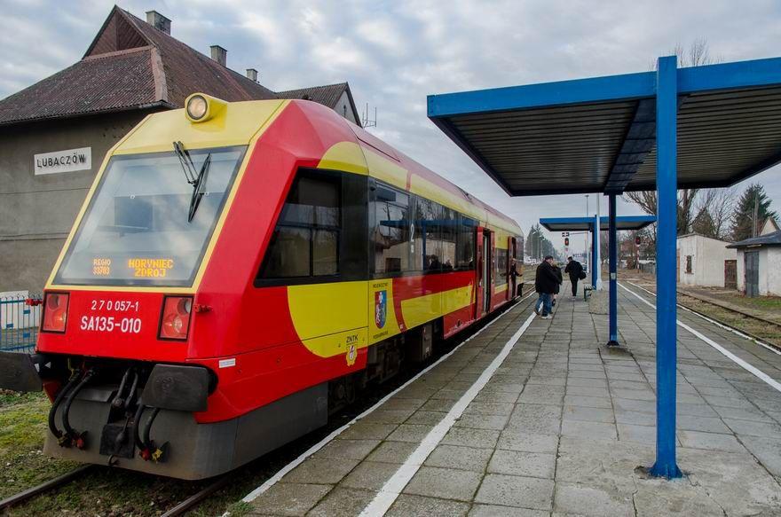 Wszelkie posunięcia dotyczące szynobusu na trasie Jarosław – Horyniec-Zdrój budzą emocje samorządowców, kolejarzy i pasażerów.

<br/>fot.Tomasz Mielnik