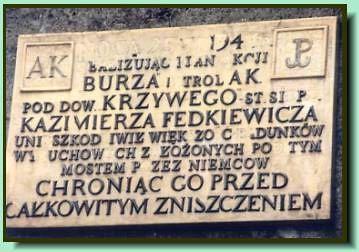 Tablica zdecydowanie wymagała renowacji. 