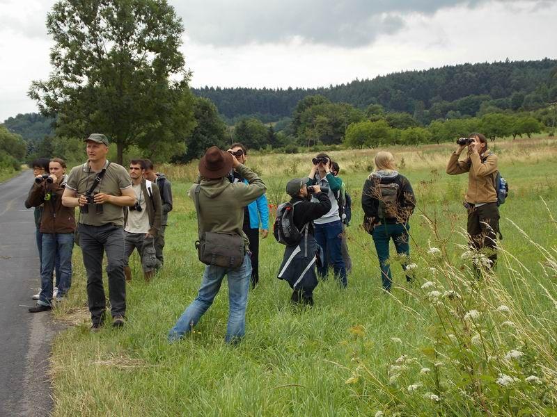 Uczestnicy podczas poszukiwań orlika krzykliwego.<br/>fot.archiwum organizatora