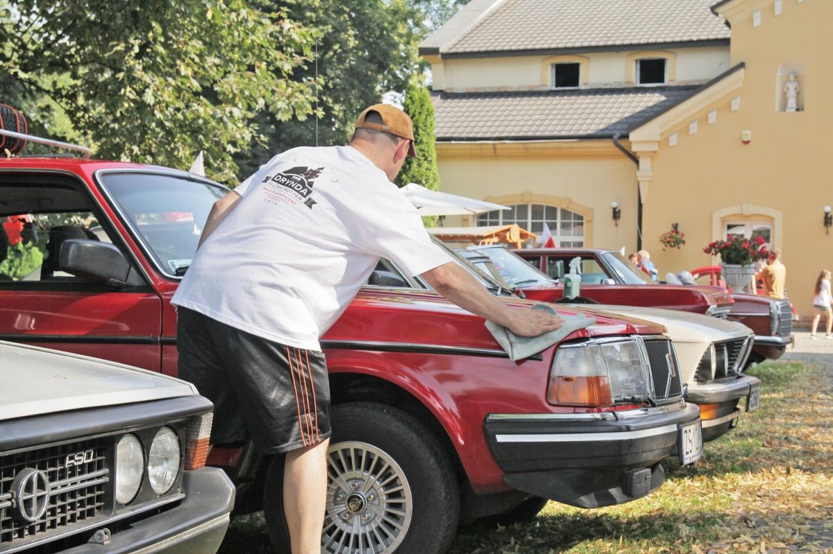 Ostatnie szlify przed wyjazdem w krainę Draculi.<br/>fot.Roman Kijanka