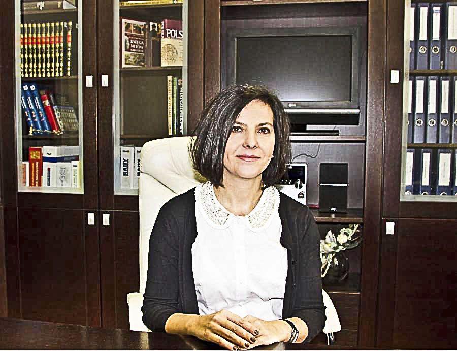 Dorota Kaleta nie widzi w swoim postępowaniu nic złego. Uważa, że nie złamała prawa, a nawet zasad nauczycielskiej etyki. Część pracowników szkoły jest wzburzona, a placówce przygląda się starostwo.<br/>fot.Roman Kijanka