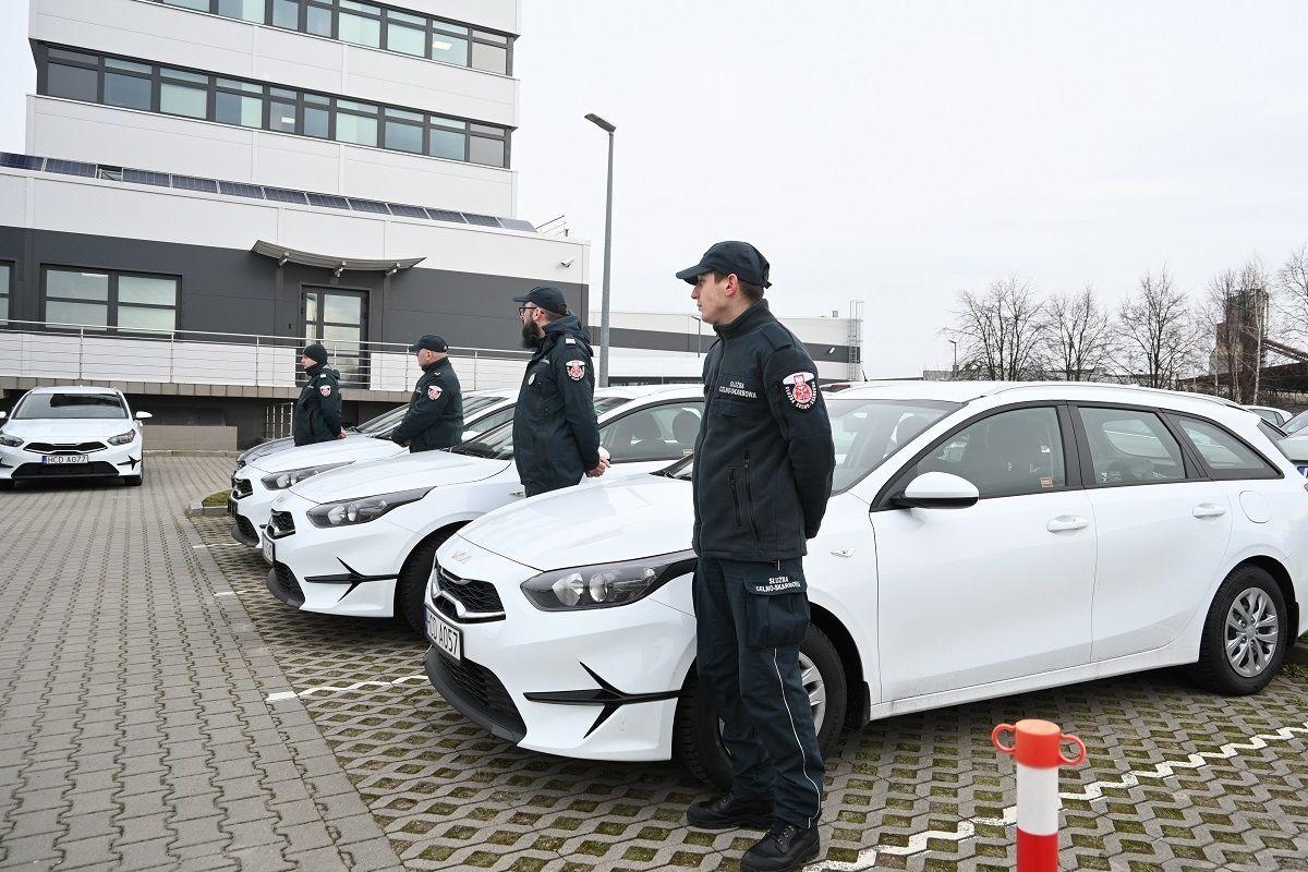 Nowo przekazane pojazdy mają wspierać funkcjonariuszy w codziennym zwalczaniu szarej strefy. <br/>fot.KAS 