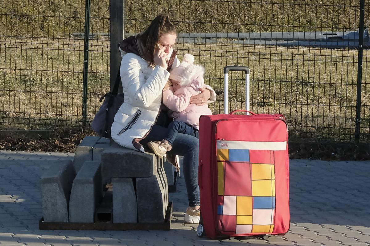 Na przejściu przeważają samotne kobiety z dziećmi. <br/>fot.Jacek Szwic