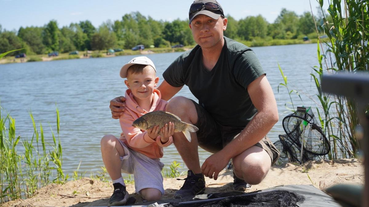 41 młodych wędkarzy w ciągu 3 godzin wędkowania walczyło w Piganach o największe trofea i miejsca na podium.<br/>fot.CKSiR Sokół w Sieniawie