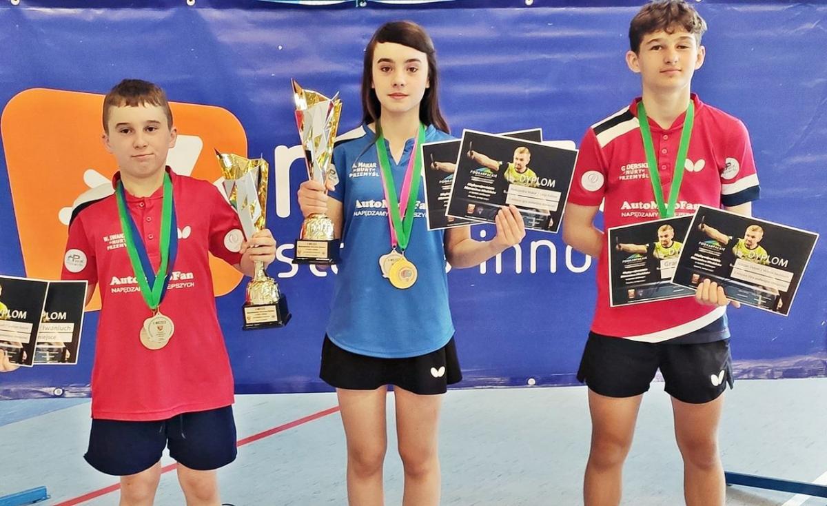 Ekipa przemyskiego Nurtu. Od lewej: Wiktor Iwaniuch, Aleksandra Makar i Gracjan Dębski.<br/>fot.ze zbiorów własnych