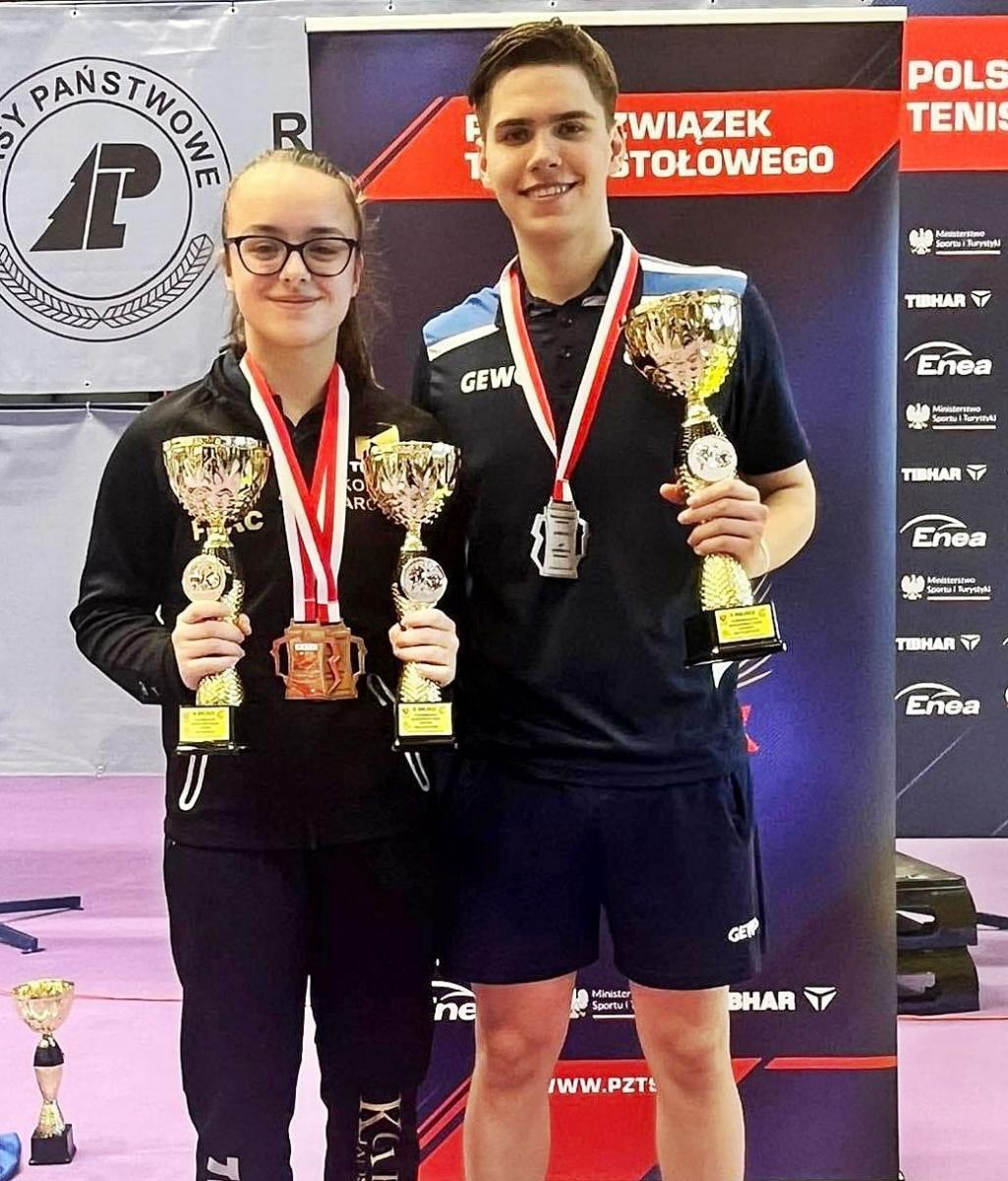 Anna Brzyska i Alan Kulczycki przywieźli z Drzonkowa aż cztery medale.<br/>fot.ze zbiorów własnych
