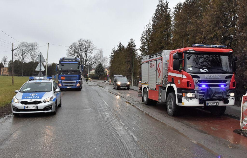 Miejsce wypadku w Surochowie.<br/>fot.KPP Jarosław