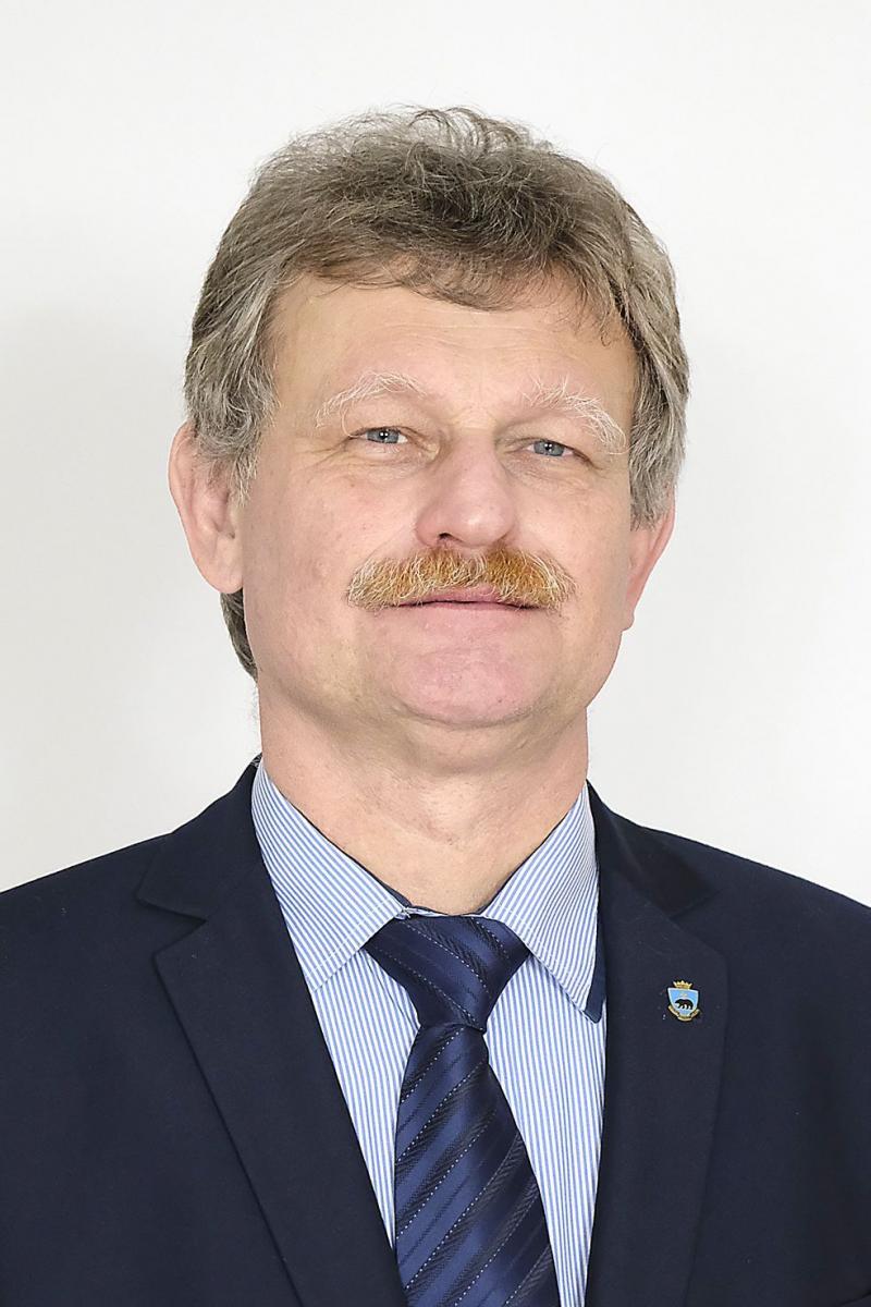 – Takie zdarzenia uniemożliwiają nam właściwe pełnienie mandatu radnego i  powodują, że nie mamy możliwości pozytywnego głosowania uchwał przedstawianych na Komisji, a następnie podczas sesji Rady Miejskiej – uważa radny niezależny Jerzy Krużel.<br/>fot.Jacek Szwic