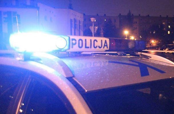 Na miejsce zadysponowani zostali policjanci z wydziału patrolowo-interwencyjnego i strażacy z Państwowej Straży Pożarnej w Jarosławiu. <br/>fot.arch. KPP Jarosław
