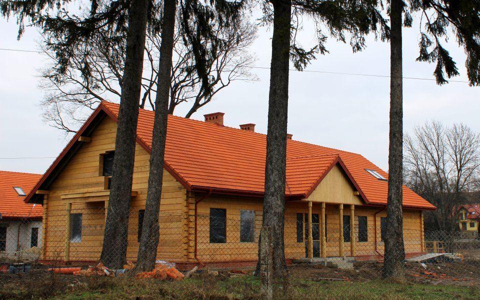 Szlachecki dworek przy ul. Wyszyńskiego w Żurawicy Górnej po remoncie. Wygląda znakomicie!<br/>fot.UG Żurawica