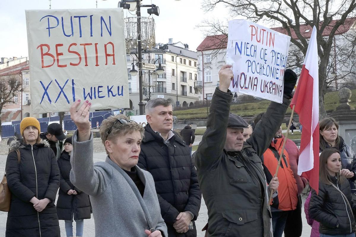 Zdjęcia wykonali: Małgorzata Wilgucka, Mariusz Godos, Jacek Szwic, 
Artur Wilgucki, wolontariusze
<br/>fot.zw. 