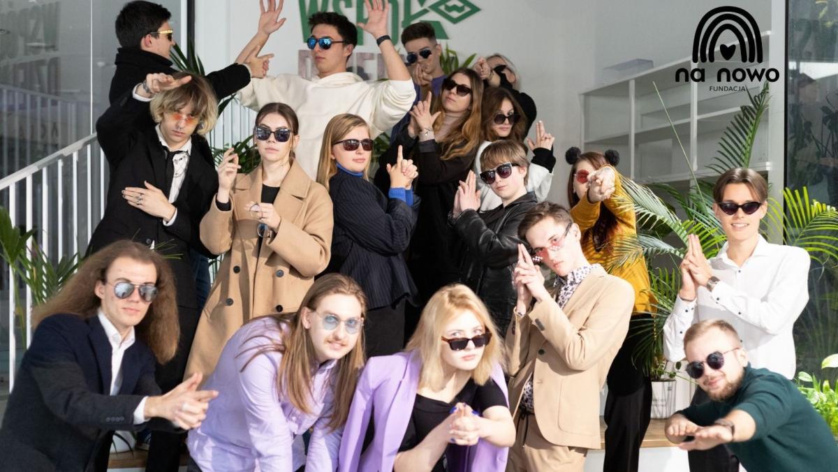 Ekipa Fundacji „Na Nowo”, zajmującej się problemem bezdomności i ubóstwa, której przewodzi przemyślanka Julia Zając (trzecia z lewej w pierwszym rzędzie).fot.ze zbiorów własnych