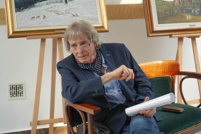 Wacław Kochanowicz urodził się w 1945 r. w Pruchniku. W swoim dorobku ma około 200 obrazów. Tworzy w formule malarstwa sztalugowego – olej na płótnie.<br/>fot.J. Szczepek