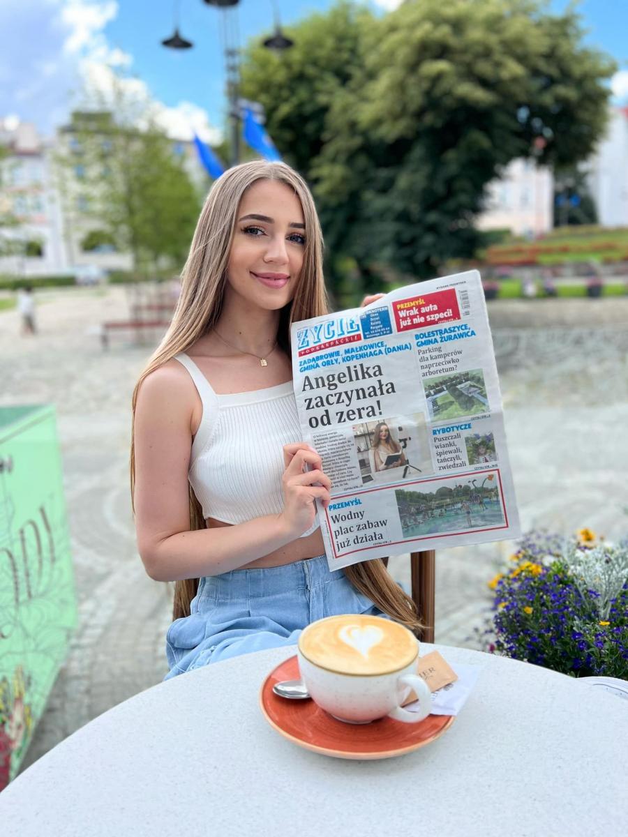 Angelika Kolinczat była bohaterką jednego z naszych ubiegłotygodniowych tekstów. „Odkąd pamiętam, w każdą środę w moim domu, na kuchennym stole, tuż obok gorącej herbaty i aromatycznego pieczywa, leżało najnowsze wydanie Życia Podkarpackiego” – wspomina.<br/>fot.FB A. Kolinczat