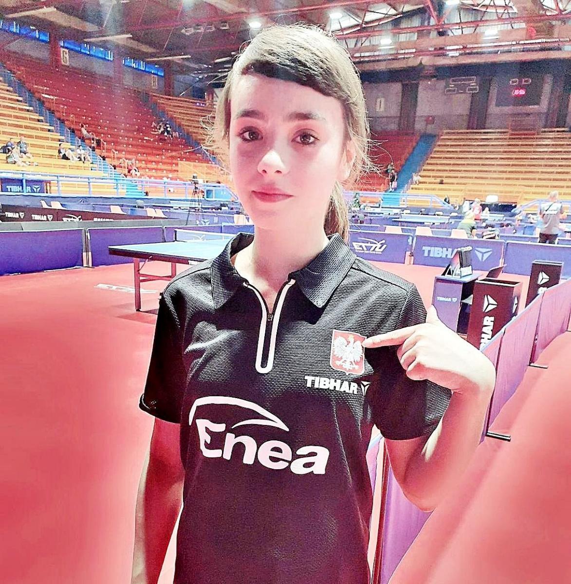 Aleksandra Makar znakomicie spisała się podczas Mistrzostw Europy U-13 w tenisie stołowym.<br/>fot.ze zbiorów własnych