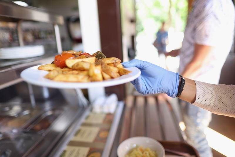 Sanepid skontrolował stołówki, food trucki, ogródki gastronomiczne, restauracje i automaty do lodów. Lista grzechów i zaniedbań okazała się dość długa.


<br/>fot.ze zbiorów własnych