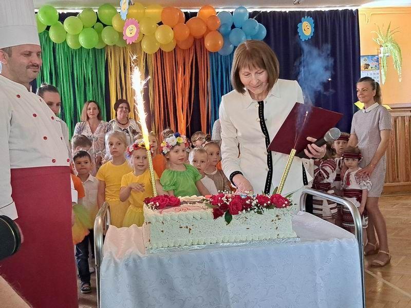Jak na jubileusz przystało, nie zabrakło okolicznościowego tortu. <br/>fot.Urszula Gielo