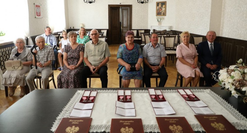 : Przeżycie 50 lat razem to nie lada wyczyn. Wiedzą o tym małżonkowie z Przeworska, którzy obchodzili ostatnio złote gody/ UM Przeworsk