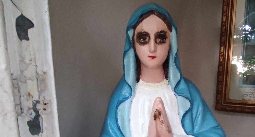 Kapliczka w Żuklinie znajduje się na miejscu starego kościoła, który został spalony podczas najazdów tatarskich w 1498 roku.
