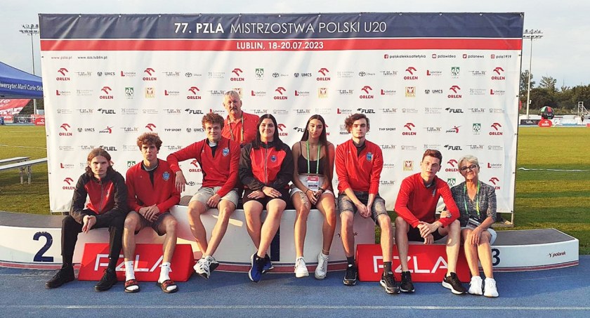 Przemyska ekipa podczas Mistrzostw Polski Juniorów (roczniki 2004 – 2005) rozegranych na pięknym stadionie Startu w Lublinie. 