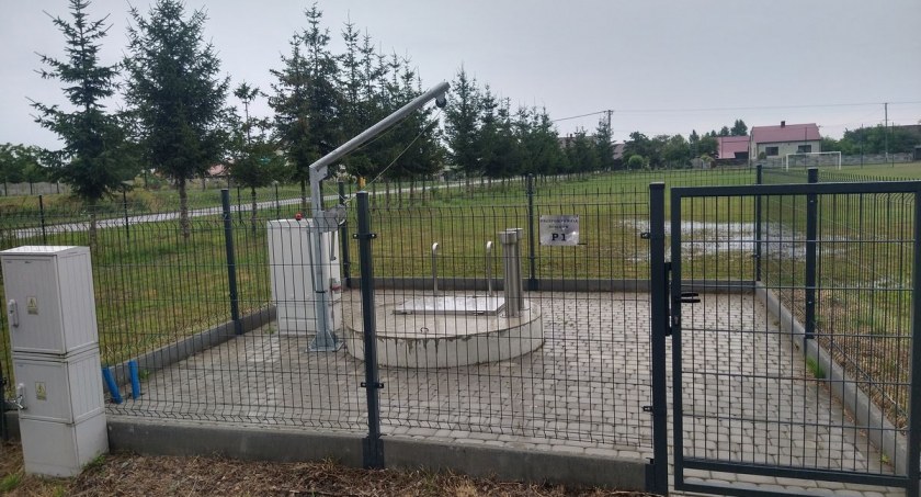 W gminie Laszki zakończono kolejny etap budowy sieci kanalizacyjnej. Na dalszy ciąg inwestycji mieszkańcy będą musieli jeszcze trochę poczekać./ Zdjęcie: UG Laszki