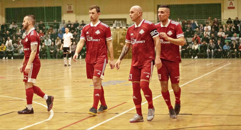 Zostawią na parkiecie serce i litry potu. Zostawią ogrom ambicji i woli walki. Na co to wystarczy? Od lewej: Sebastian Pawlak, Hrihorij Zanko, Łukasz Rudnicki, Mateusz Wanat.