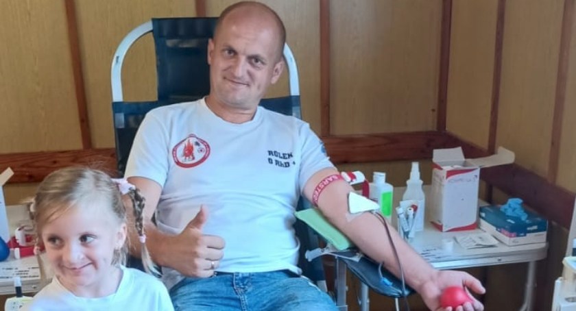Wśród dawców nie brakowało druhów OSP, ale też osób niezrzeszonych w organizacjach i zwykłych mieszkańców Sieteszy i innych miejscowości./ FOTO: FB Strażacka Krwinka