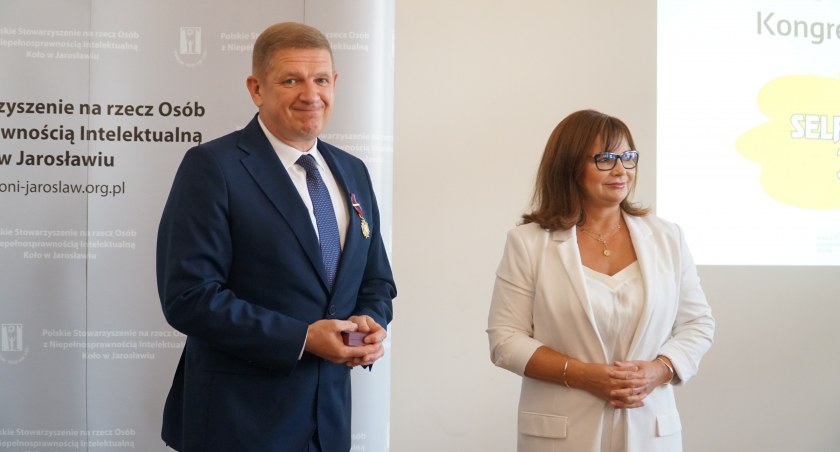 M. Mituś najwyższe cywilne odznaczenie państwowe – Złoty Krzyż Zasługi – odebrał już po raz drugi./ Zdjecie: PSONI Jarosław