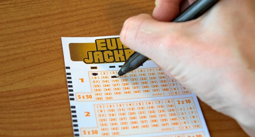 Wygrana trzeciego stopnia w Eurojackpot padła 12 września w Przemyślu. Na konto posiadacza szczęśliwego kuponu trafi prawie 2 mln zł./ Zdjęcie: Stock