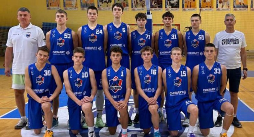 Zespół U-17 Niedźwiadków Chemart Przemyśl awansował do Centralnej Ligi Juniorów. Gratulujemy!