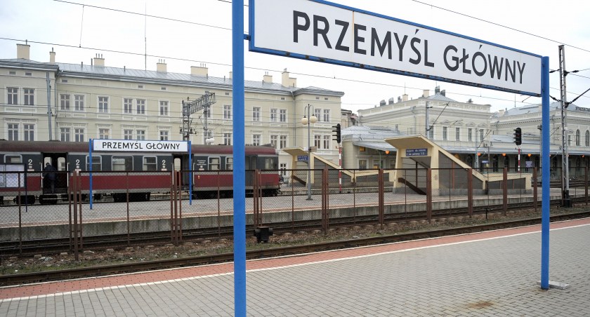 Pociąg relacji Przemyśl – Hanower ze stacji Przemyśl Główny odjeżdżałby o g. 22, a do miejsca docelowego – stacji Hanower – docierałby na g. 10.15 dnia następnego, czyli po przeszło 12 godzinach podróży./ Zdjęcie: zbiory własne
