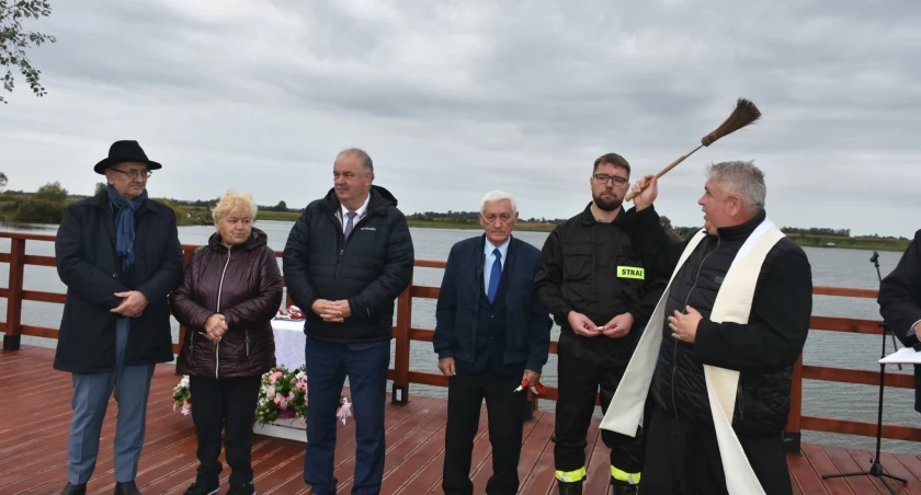 Gospodarzem uroczystości oficjalnego oddania inwestycji do użytku, połączonej z poświęceniem, był wójt gminy Medyka Marek Iwasieczko. Wśród gości wydarzenia był wicemarszałek województwa Piotr Pilch./ Zdjecia GCK w Medyce