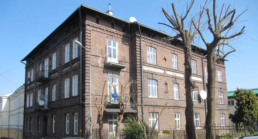 Kamienica przy ul. F. Smolki 15 – widok na elewację frontowa, zachodnia oraz południową, ogrodową. / fot. Natalia Stojak
