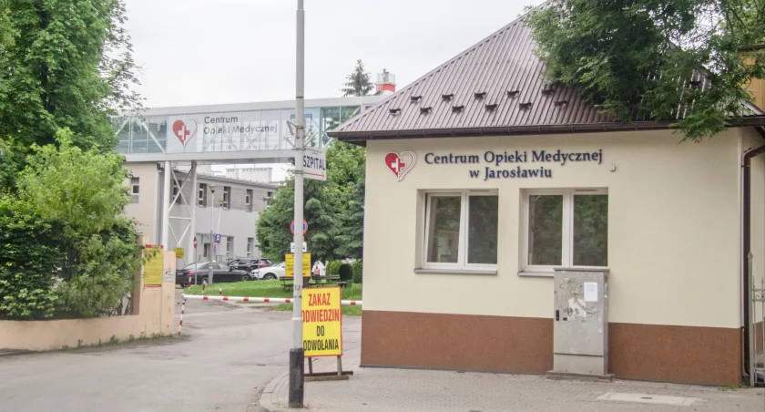 Losy Centrum Opieki Medycznej w Jarosławiu różnie się toczyły, ale niebawem może nadjeść „armagedon”. Fot. zbiory własne