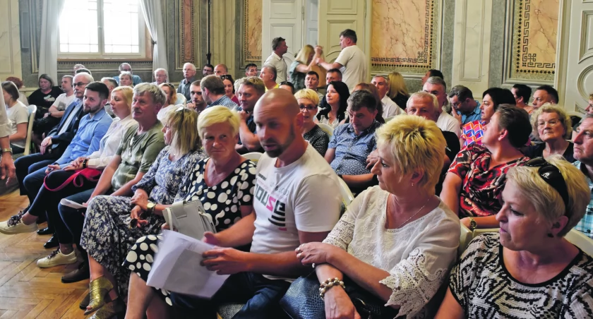 Po raz kolejny na sesję Rady Miejskiej w Przemyślu stawili się mieszkańcy spornych terenów... Fot. zbiory własne