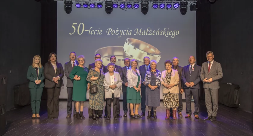 Miejscem uroczystych złotych godów 7 par z terenu miasta Radymna był miejscowy MOK./ Zdjęcia: UM Radymna