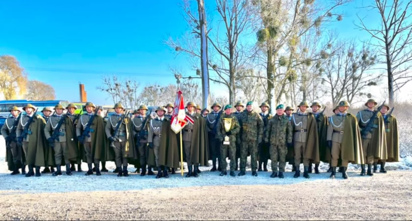 14. Dywizjon Artylerii Samobieżnej w Jarosławiu z uroczystych obchodów przywiózł puchar i 1. miejsce oraz tytuł „Najlepszego Pododdziału Artylerii Wojsk Lądowych 2023”./ Zdjecia: 14 DAS