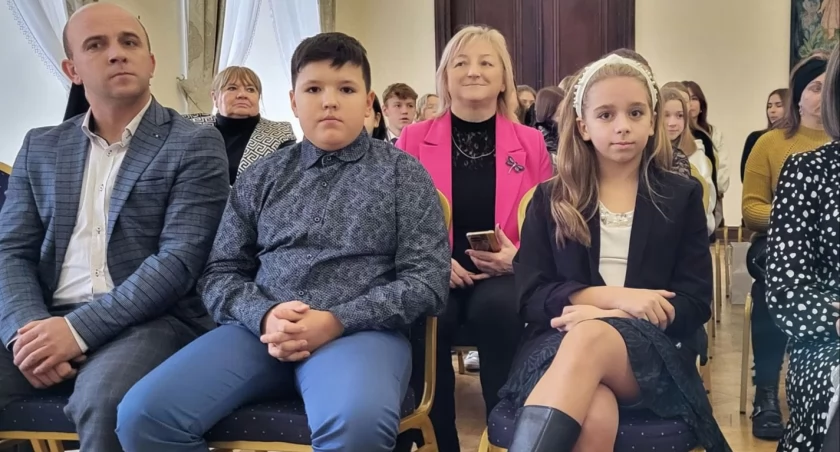 Uroczyste wręczenie nagród laureatom miało miejsce w sali zamku Zespołu Zamkowo-Parkowego w Krasiczynie./ Zdjecia: UG w Krasiczynie