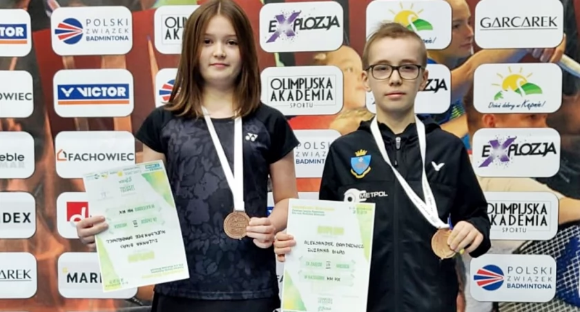 Brązowi medaliści w grze mieszanej podczas MP młodzików młodszych Zuzanna Biłas i Aleksander Bandrowicz. Fot. zbiory własne