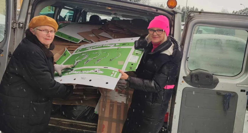 Gminna zbiórka ważyła 5 ton i póki co jest największą przekazaną organizatorom akcji „Makulatura na misje”. / FOT. GOKSiT Bircza
