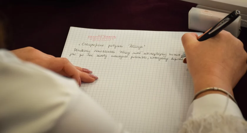 W szranki o tytuł mistrza ortografii stanęło piętnaścioro uczniów. /Foto: UMiG Kańczuga 